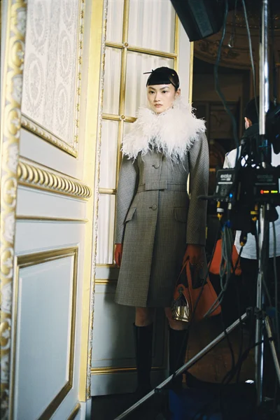 Look 15